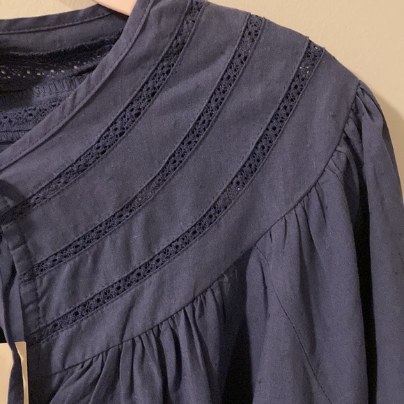 Universal Thread women’s blue long sleeve blouse - Picture 5 of 15